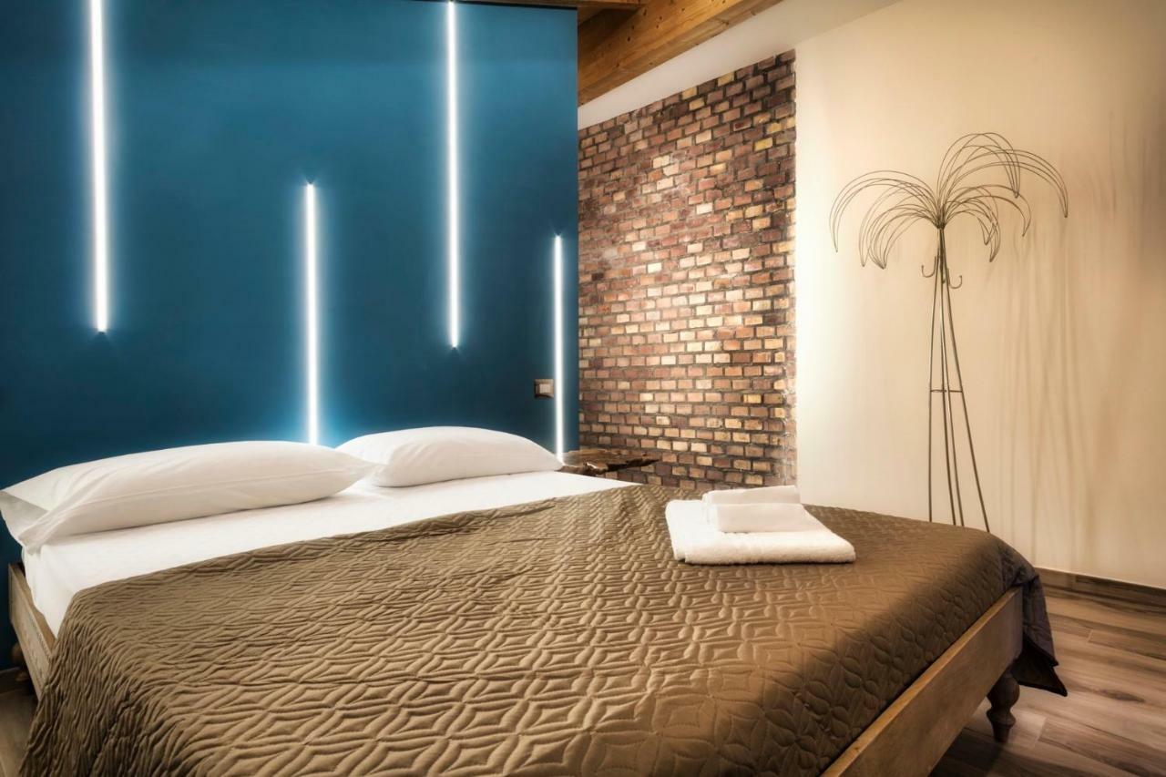 Palazzo Eugenia Suites Васто Экстерьер фото
