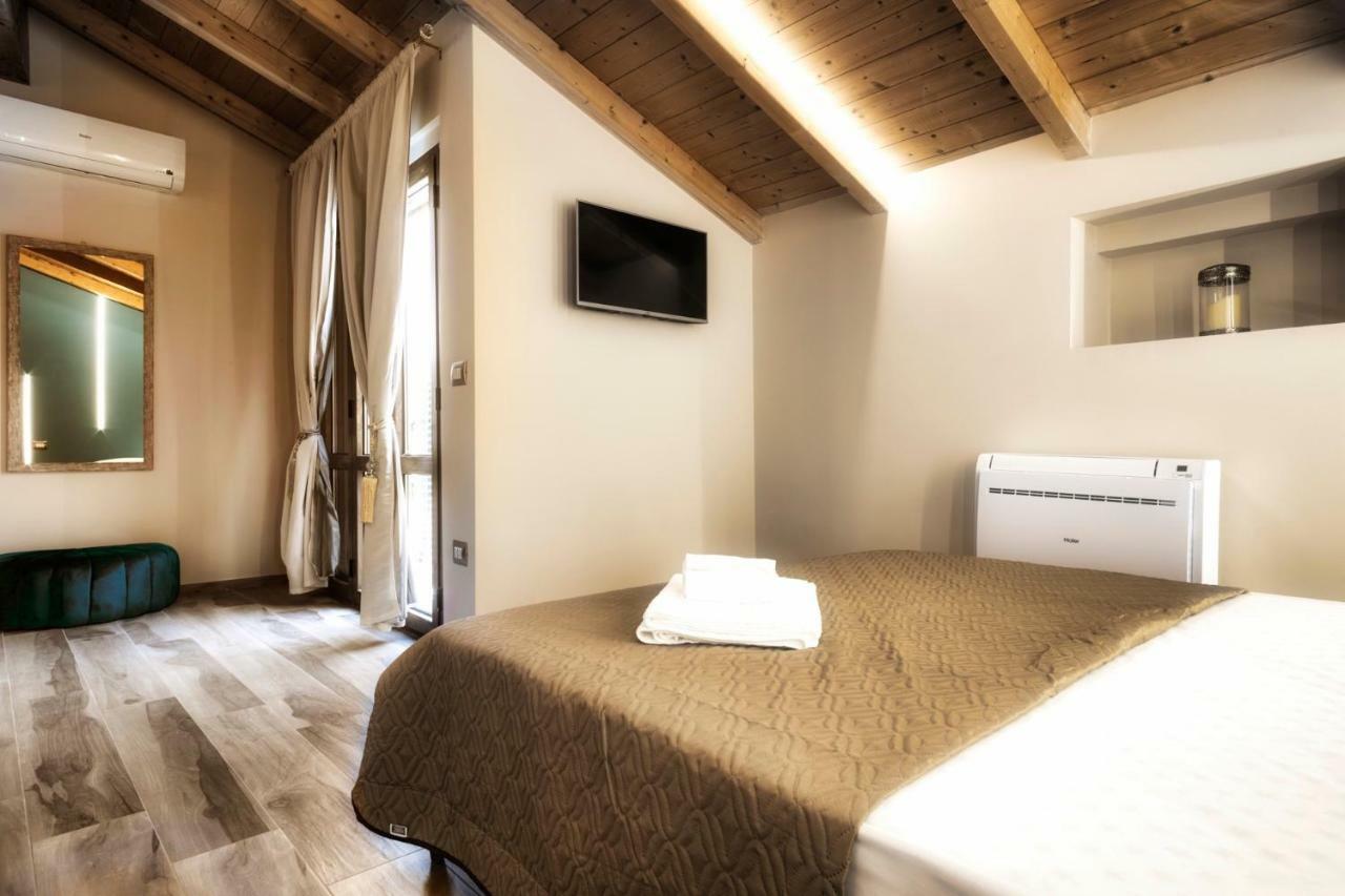 Palazzo Eugenia Suites Васто Экстерьер фото